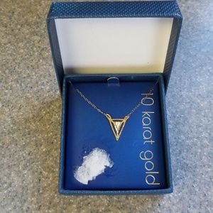 10 karat gold necklace